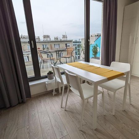 Cozy Apartment With Big Terrace In Central Prague - Karlin Bagian luar foto