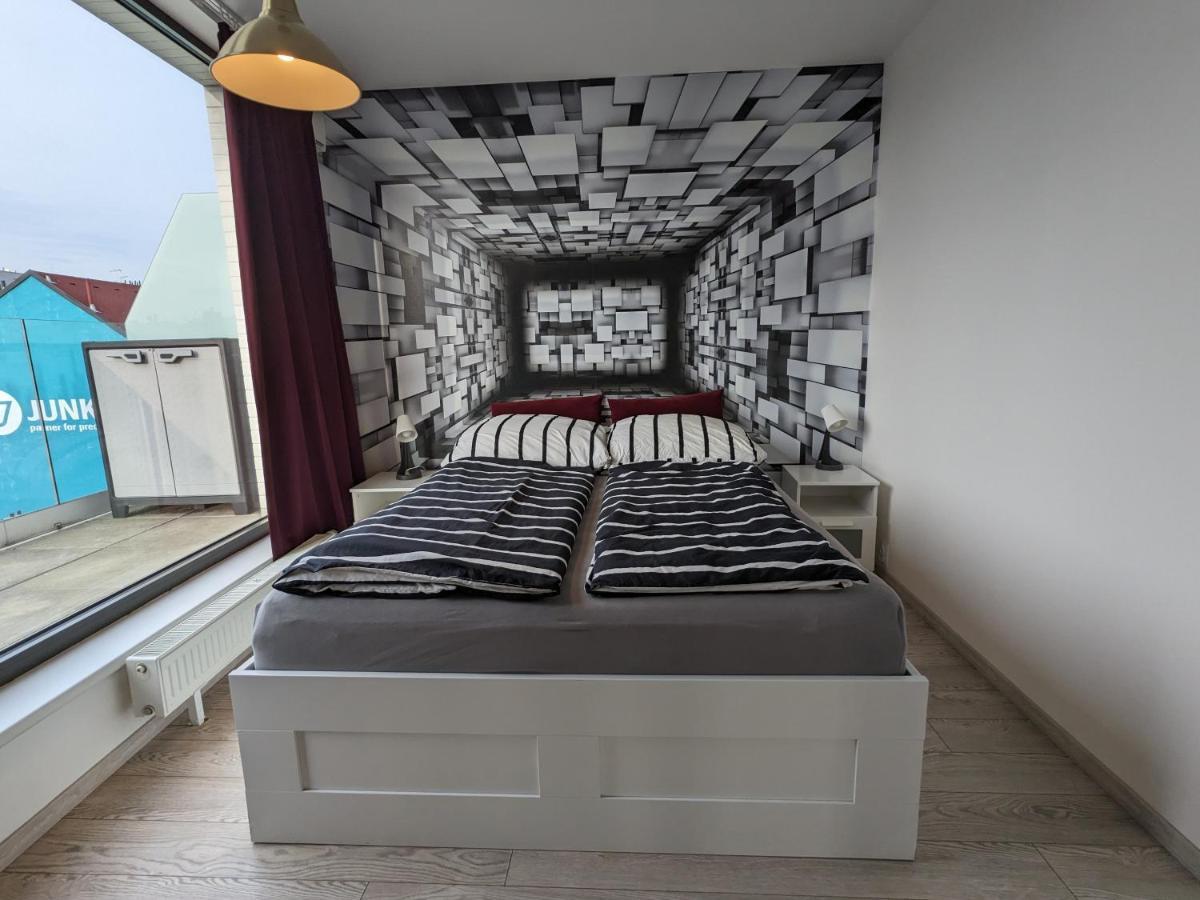 Cozy Apartment With Big Terrace In Central Prague - Karlin Bagian luar foto