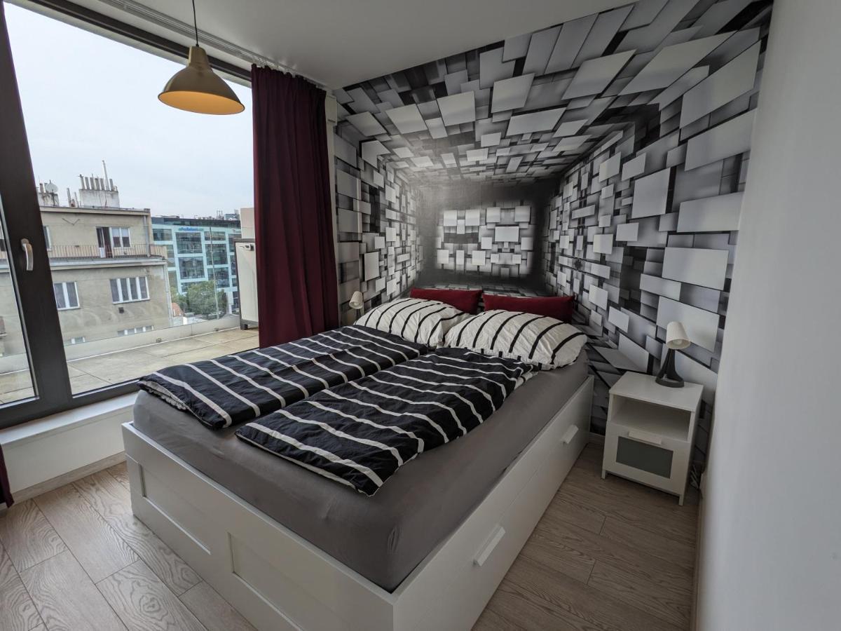 Cozy Apartment With Big Terrace In Central Prague - Karlin Bagian luar foto